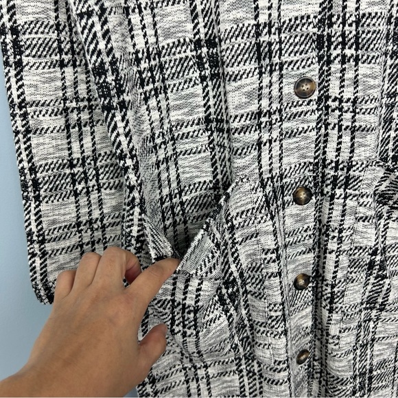 Lou & Grey plaid long sleeve v neck sweater midi dress front pockets size L NWT - Picture 9 of 12